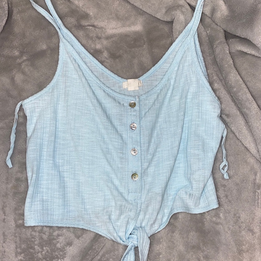 Knotted cropped tank